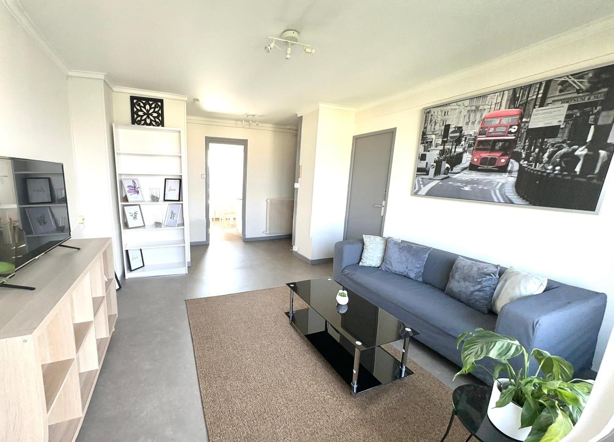 Grand Appartement Bron Centre Proche Eurexpo Et Groupama Exterior foto